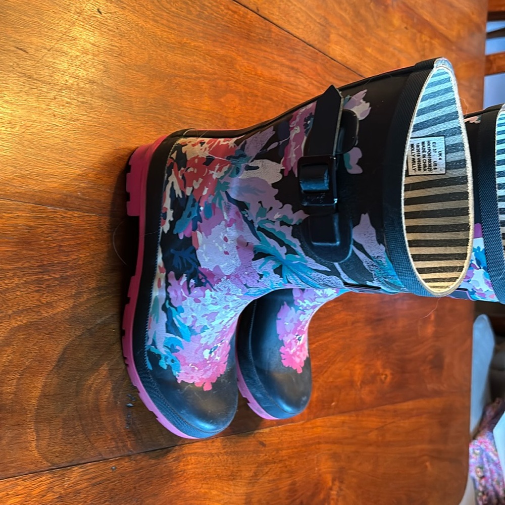 Rain boots